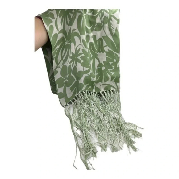 Juliana Collezione 100%‎ Silk Fringed Scarf Cream Sage Green Floral Print​​​ - Picture 5 of 5